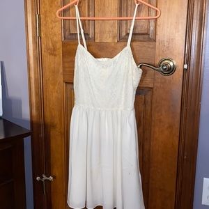 Divided white lace dress